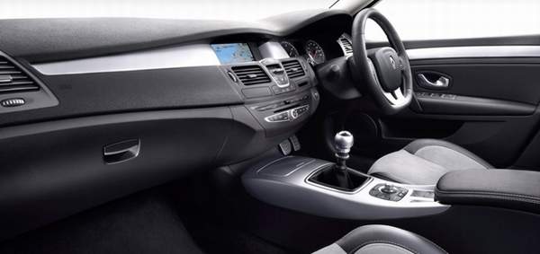 Renault Laguna Sport Tourer GT Line TomTom dCi 150 - Lincolnshire Magazine - LincsMag.com