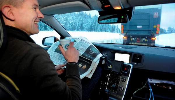 First platooning test - The Car That Drives Itself ... And Other Gadgetry - Lincolnshire Magazine - LincsMag.com